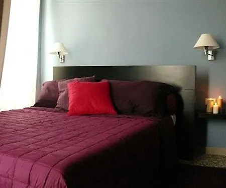4 Bed & Breakfast 3*